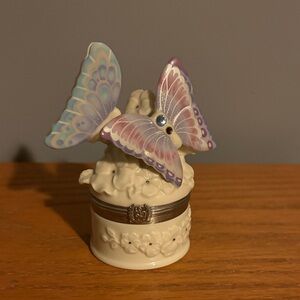 Lenox Treasures Precious Pansies Butterfly Box